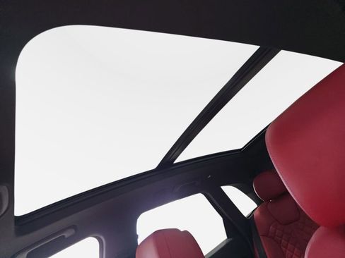 Used 2022 Audi SQ5 Premium Plus image 29