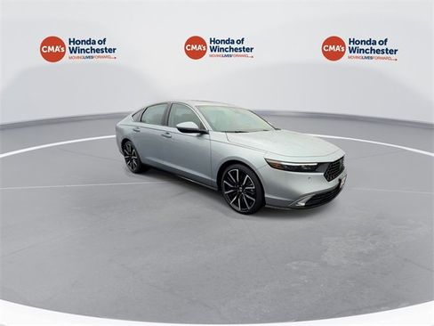 Certified 2025 Honda Accord Touring image 2