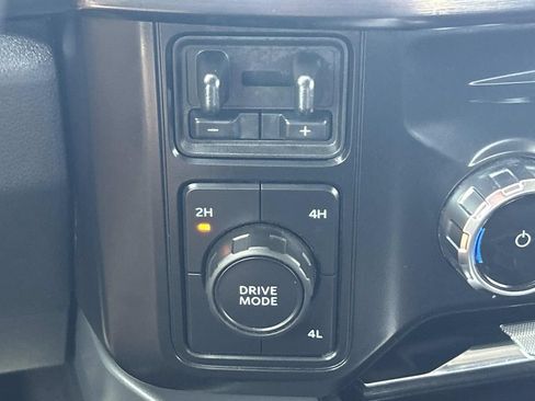 Used 2025 Ford F250 Lariat AWD/4WD image 38