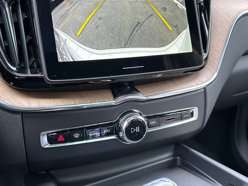New 2026 Volvo XC60 T8 Plus w/ Protection Package Premier image 18