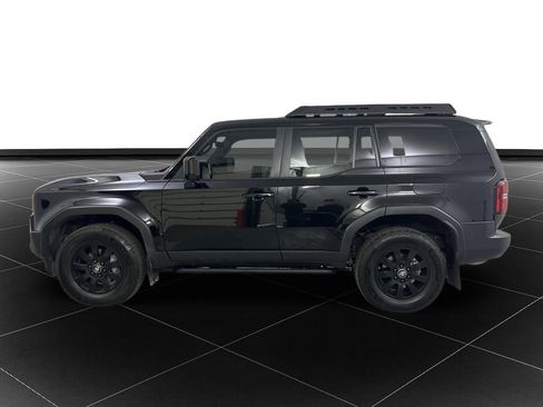 Used 2024 Toyota Land Cruiser image 2