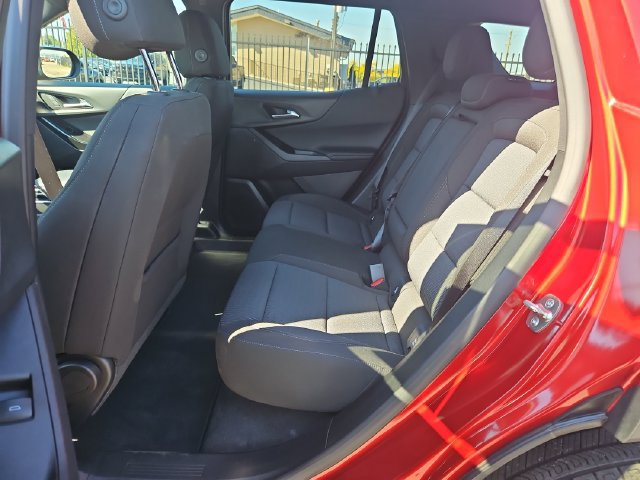 Used 2026 Chevrolet Equinox LT w/ Safety and Technology Package FWD image 25