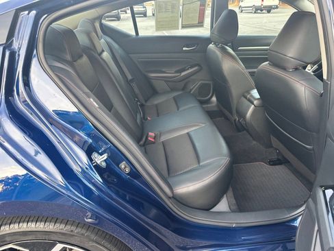 Used 2024 Nissan Altima 2.5 SR image 15