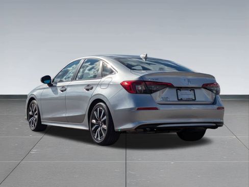 Certified 2024 Honda Civic EX image 4