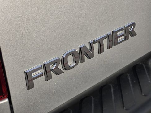 Used 2019 Nissan Frontier SV w/ Value Truck Package RWD image 16