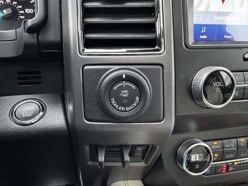 Used 2020 Ford Expedition Platinum image 18