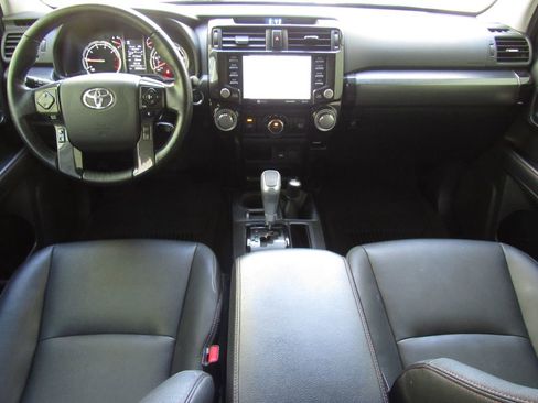 Certified 2023 Toyota 4Runner TRD Off-Road Premium w/ Off Road Premium Plus Package AWD/4WD image 32