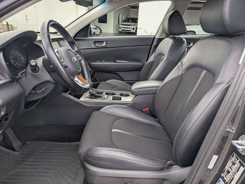 Used 2019 Kia Optima S FWD image 19