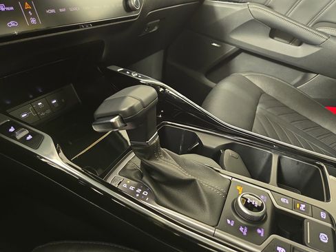 Used 2024 Kia Sorento SX Prestige image 25