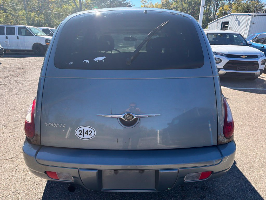 Used 2010 Chrysler PT Cruiser w/ Convenience Group FWD image 6