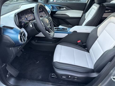 New 2026 Chevrolet Equinox EV LT image 15