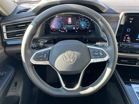 New 2026 Volkswagen Atlas SEL image 11
