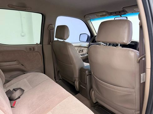 Used 2001 Toyota Tacoma PreRunner image 28