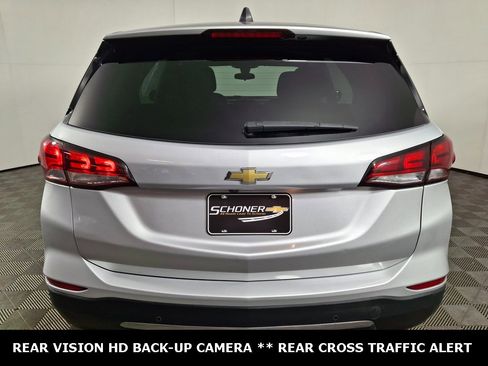 Used 2022 Chevrolet Equinox LT image 3