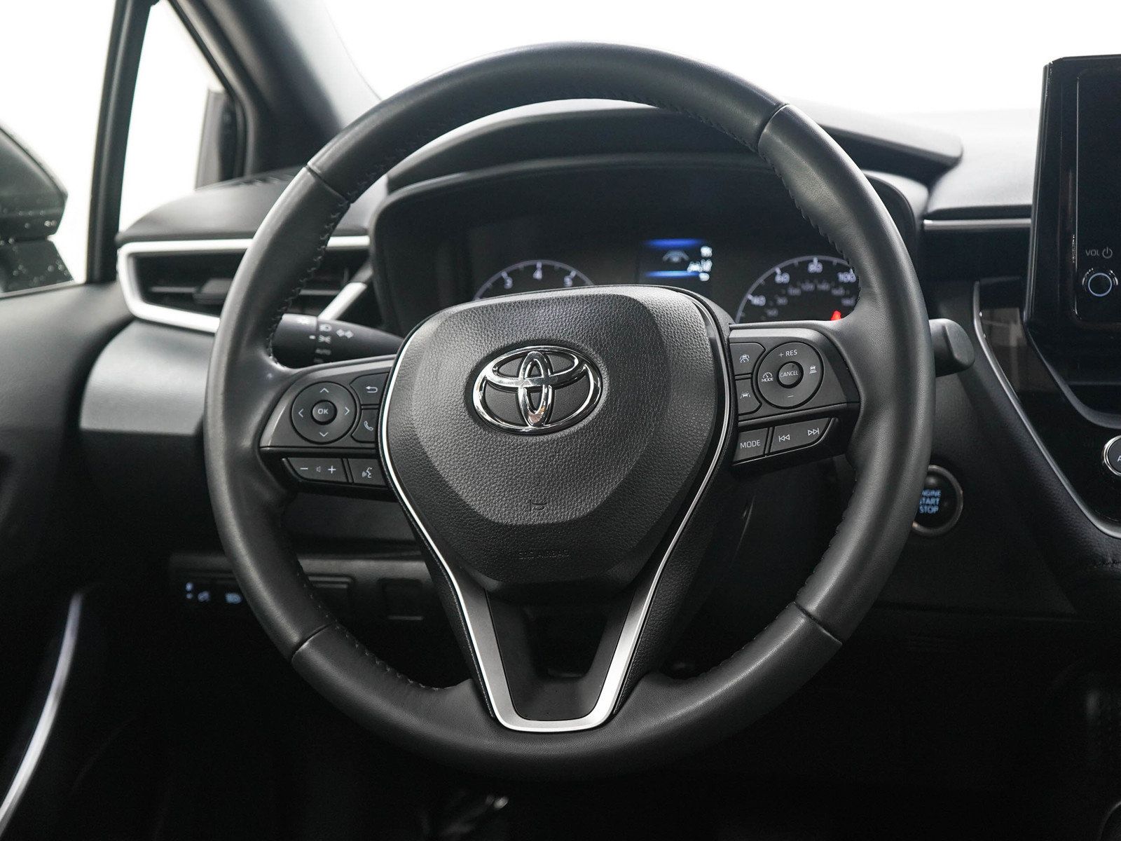 Used 2023 Toyota Corolla SE w/ SE Premium Package FWD image 15