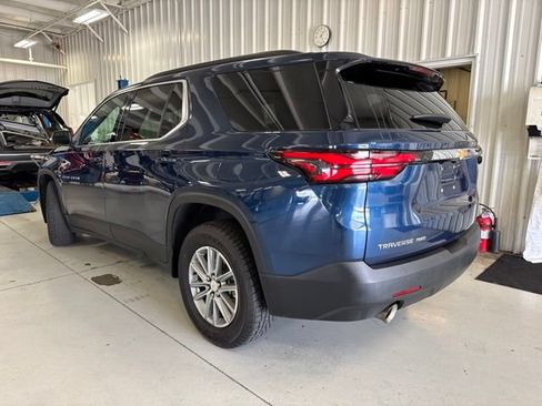 Used 2023 Chevrolet Traverse LT AWD/4WD image 7