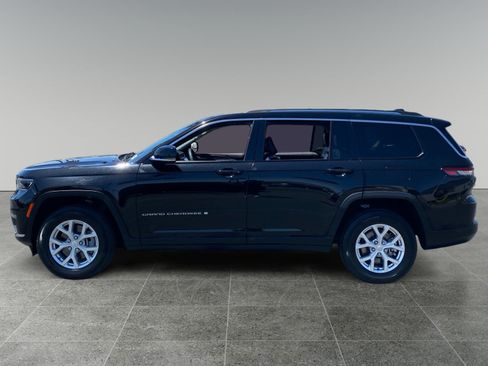 Used 2023 Jeep Grand Cherokee L Limited AWD/4WD image 2