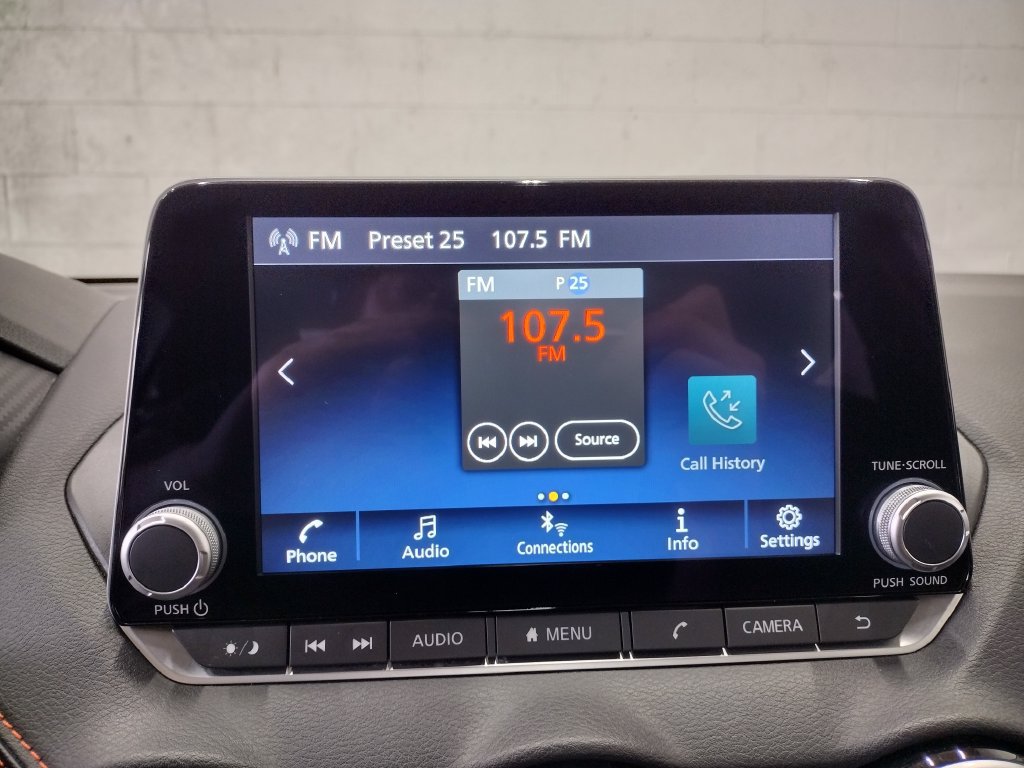 Used 2025 Nissan Sentra SR FWD image 27