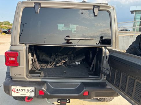 Used 2020 Jeep Wrangler Unlimited Rubicon AWD/4WD image 5
