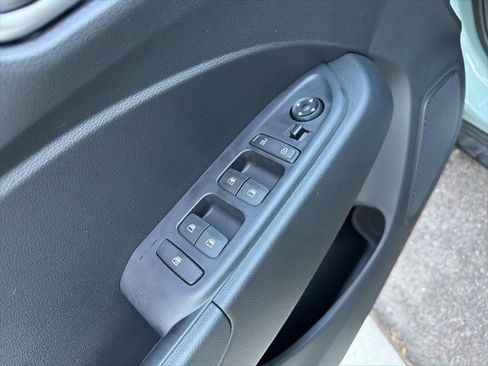 Used 2026 Hyundai Venue SE image 19