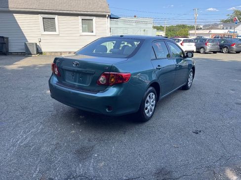 Used 2010 Toyota Corolla LE FWD image 5