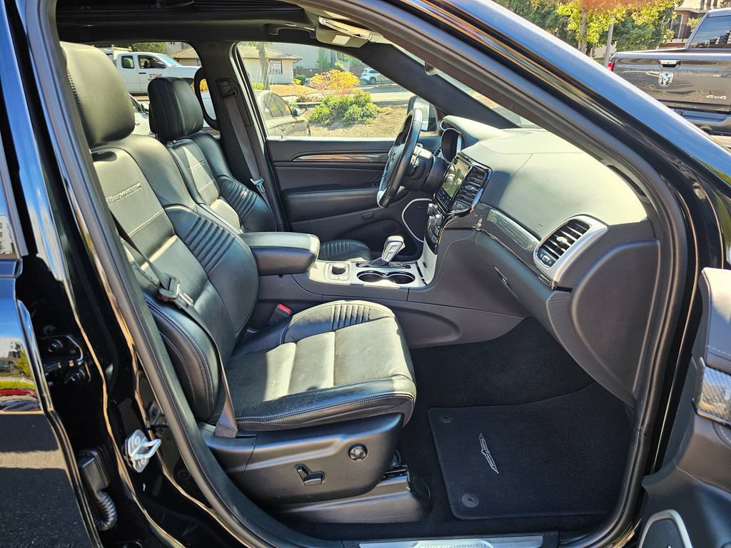 Used 2020 Jeep Grand Cherokee Trackhawk AWD/4WD image 29