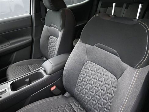 New 2026 Nissan Kicks SV image 19