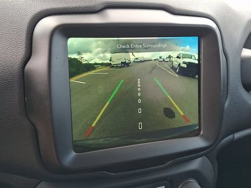 Used 2023 Jeep Renegade Altitude AWD/4WD image 18