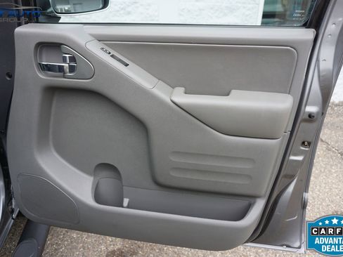Used 2019 Nissan Frontier SL AWD/4WD image 22