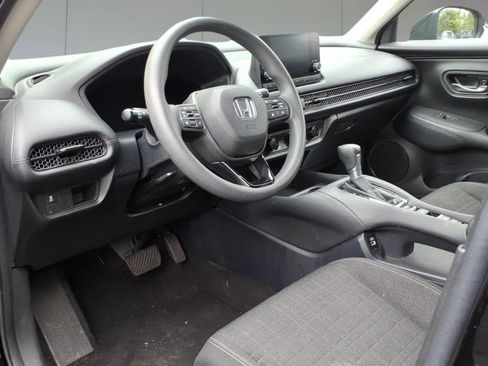 Used 2023 Honda HR-V LX image 8