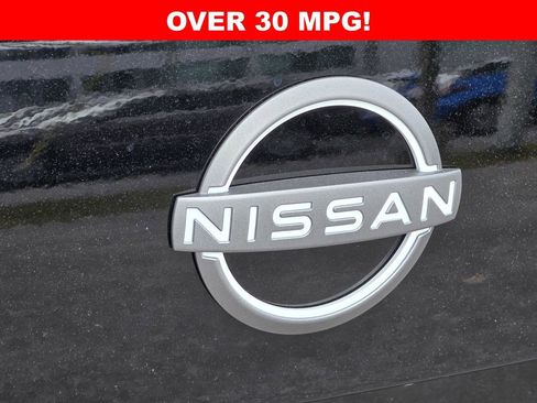 New 2025 Nissan Versa SV w/ Trunk Package FWD image 23