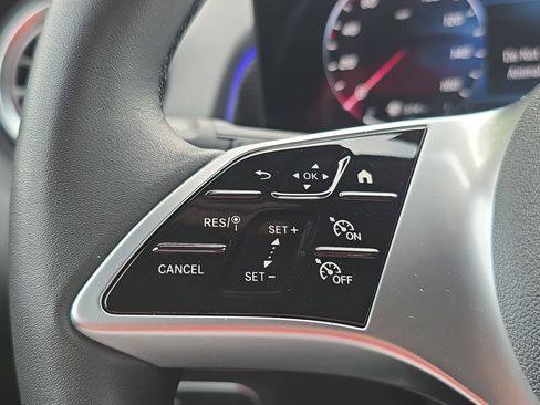 Certified 2026 Mercedes-Benz GLB 250 4MATIC image 17