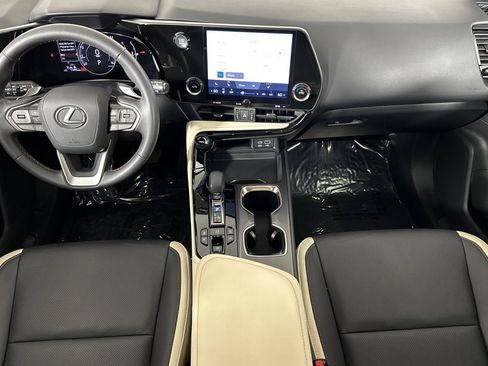 Used 2023 Lexus NX 350 AWD image 12
