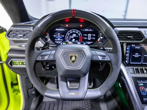 Used 2024 Lamborghini Urus Performante image 42