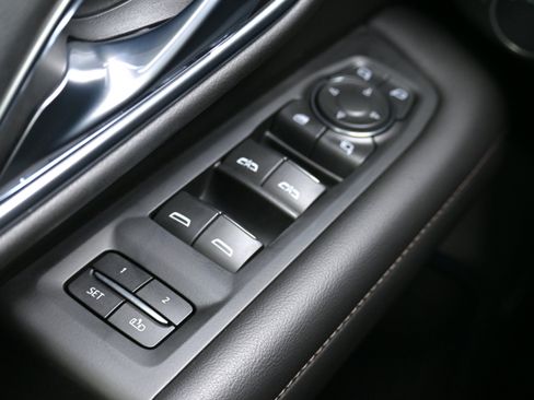 Used 2021 Chevrolet Tahoe High Country image 28