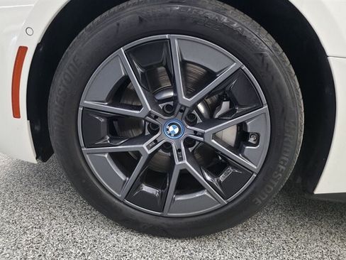 Used 2023 BMW i4 eDrive35 w/ Premium Package RWD image 8