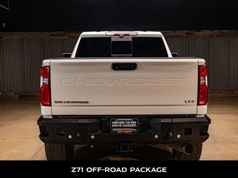 Used 2020 Chevrolet Silverado 2500 LTZ w/ LTZ Premium Package image 7