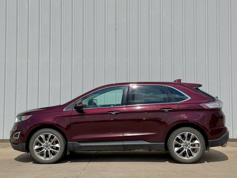Used 2017 Ford Edge Titanium w/ Equipment Group 301A AWD/4WD image 3