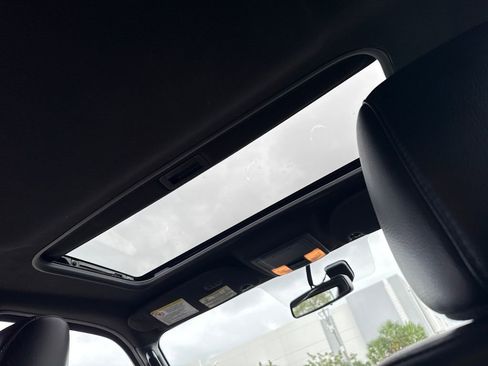 Used 2016 Ford Expedition Limited image 8