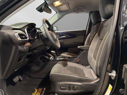 Used 2021 Chevrolet TrailBlazer LT w/ Convenience Package FWD image 17