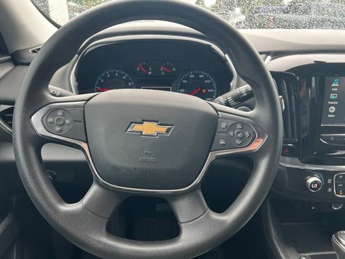 Used 2018 Chevrolet Traverse LS AWD/4WD image 12