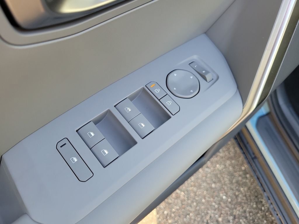 New 2027 Kia Seltos S FWD image 20