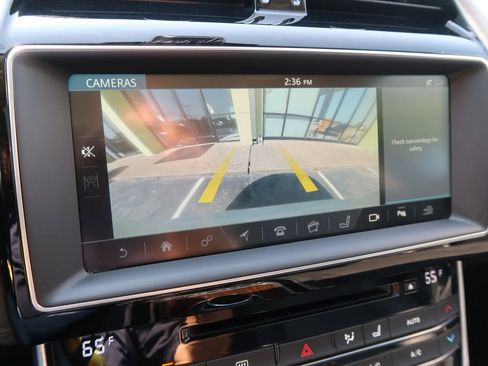 Used 2017 Jaguar XE First Edition image 34