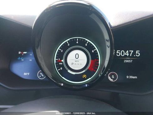 Used 2019 Aston Martin V8 Vantage Coupe image 13