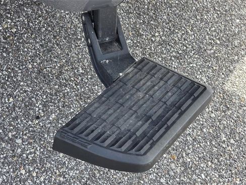 Used 2023 Toyota Tundra Limited image 31