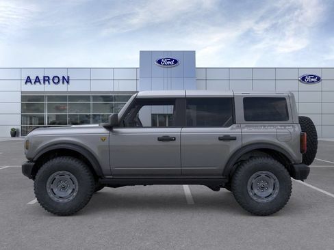 New 2025 Ford Bronco Badlands w/ Sasquatch Package AWD/4WD image 34