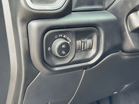 Used 2020 RAM 2500 Laramie AWD/4WD image 12