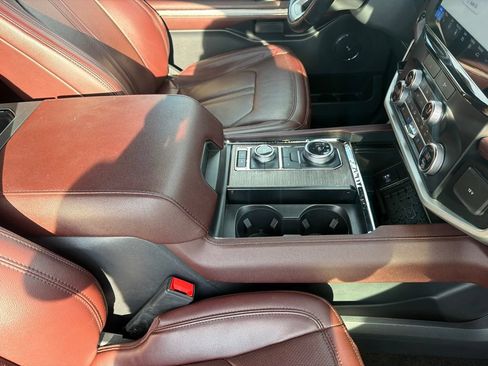 Used 2022 Ford Expedition Limited AWD/4WD image 47