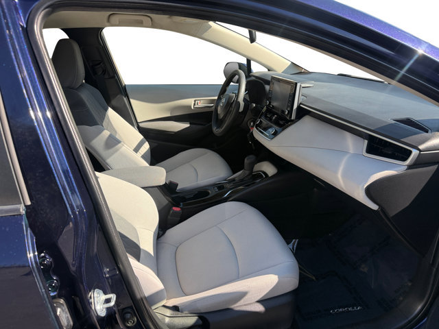 Used 2020 Toyota Corolla LE w/ Carpet Mat Package (TMS) FWD image 12