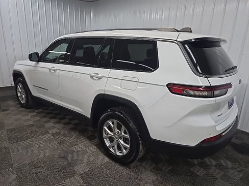 Used 2023 Jeep Grand Cherokee L Limited AWD/4WD image 9
